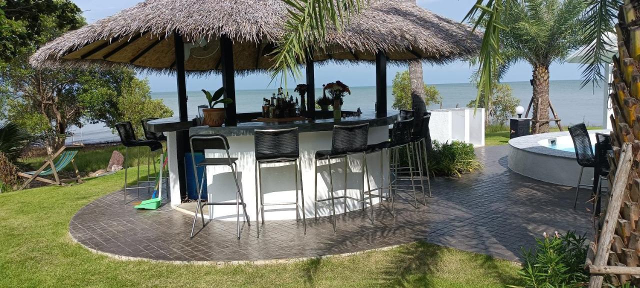 Beachfront Pool Villa And Apartment Ко Чанг Экстерьер фото