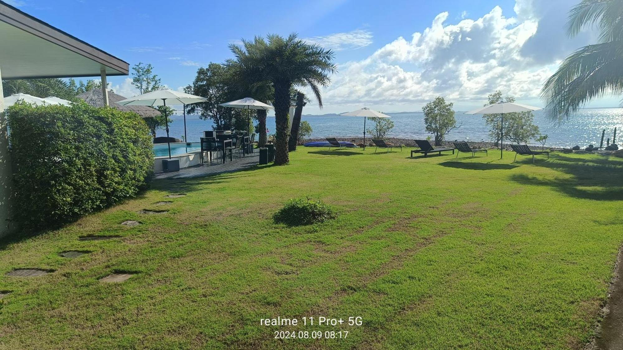 Beachfront Pool Villa And Apartment Ко Чанг Экстерьер фото
